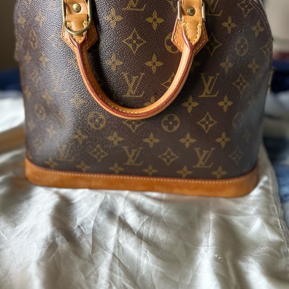 Louis Vuitton Monogram Alma PM - Picture 16 of 16